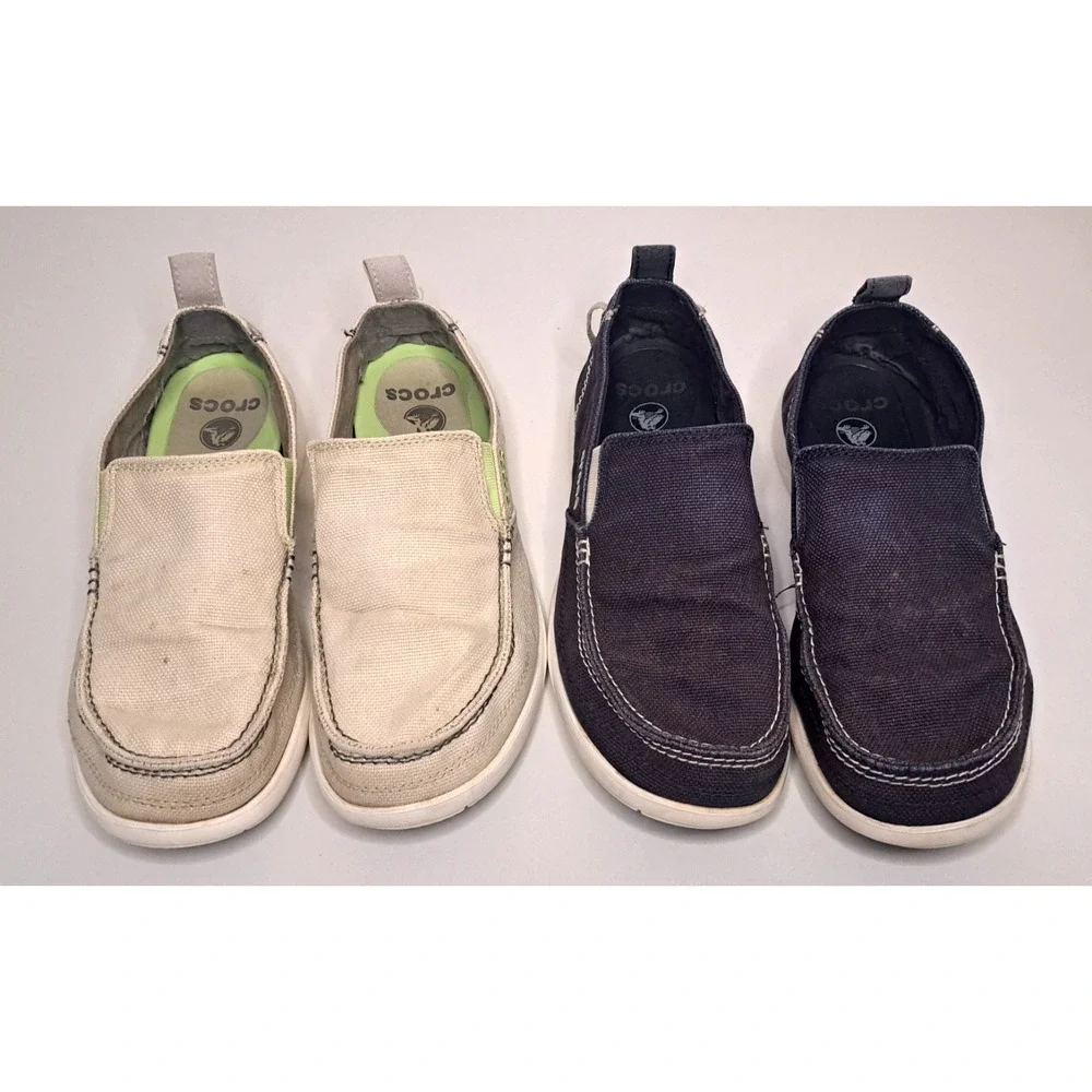 CROCS pair walu